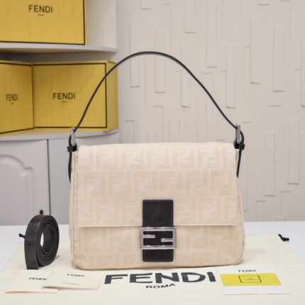 FENDI Vintage Underarm bag 7701 Waterproof cloth creamy white Size:26*15*4cm/29*21*12cm