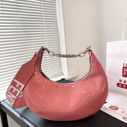 FENDI Patent leather half moon bag Pink Size: 34*16cm