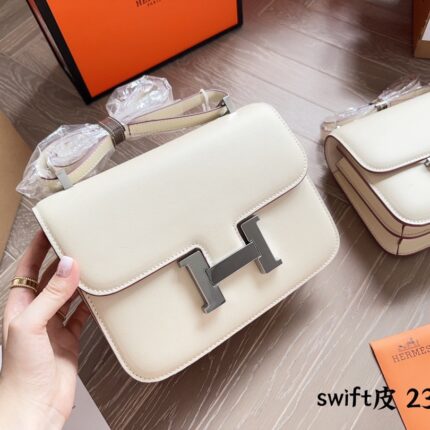 Hermès Constance Swift cowhide leather white size: 23cm/18cm