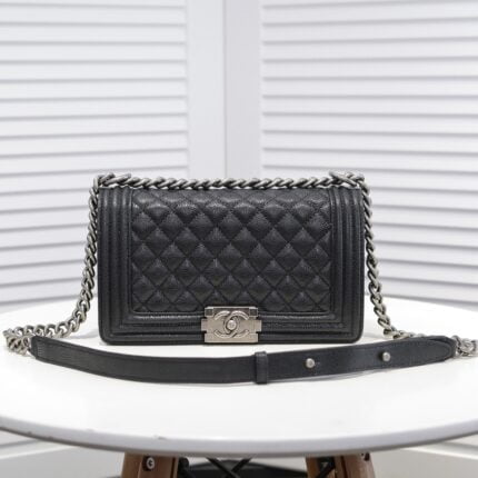 Chanel Cowhide caviar with sliver hardware size: 25*15*9cm