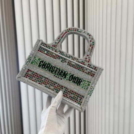 Dior BOOK TOTE Diamond setting bag size: 22*14cm