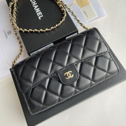 Chanel chain crossbody bag Cowhide with diamond lattice gold hardware black A50076 size: 18*10.5*3.5cm