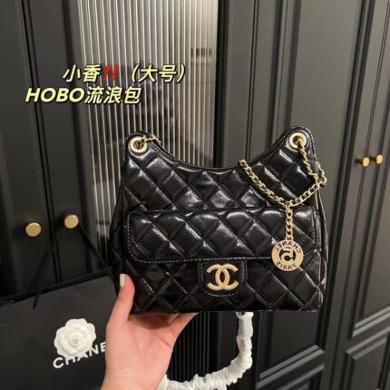 Chanel HOBO bag Oil wax leather 3690 size: 22*20cm
