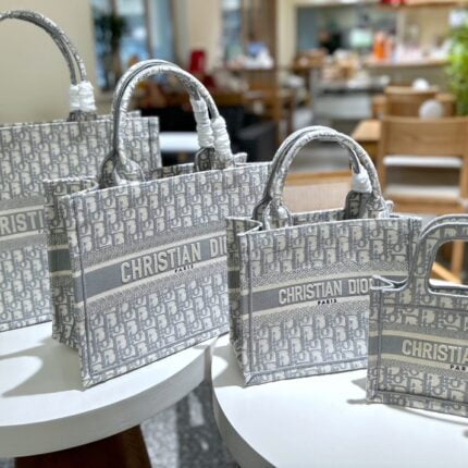 Dior embroidery Book 23 tote shopping bags size: 20cm/26cm/35cm/41cm