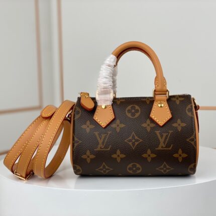 Louis Vuitton / LV monogram nano speedy m81085 size: 16* 11* 9cm