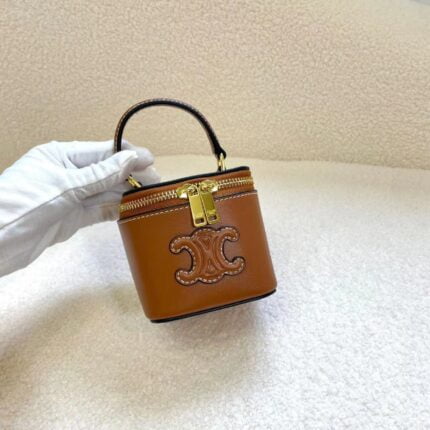 Celine celin-e23s Spring/Summer - Mini smooth leather makeup case